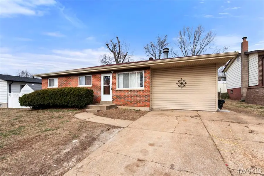 3 Petersburg Court, Arnold, MO 63010 - #2