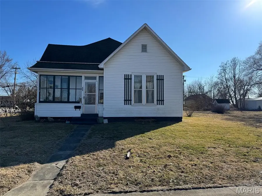 404 W Thompson Street, Kahoka, MO 63445 - #2