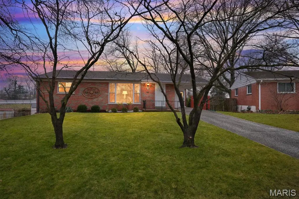 4100 Whippoorwill Drive, Saint Louis, MO 63123 - #1