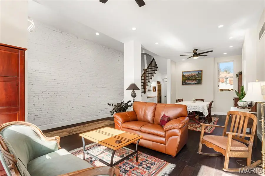 1721 Carroll Street, Saint Louis, MO 63104 - #3