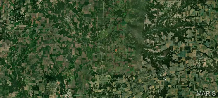 RR E 2300 Avenue N, Brownstown, IL 62418 - #3