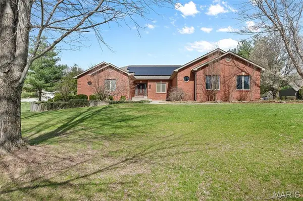 11 Jennifer Lane, Collinsville, IL 62234