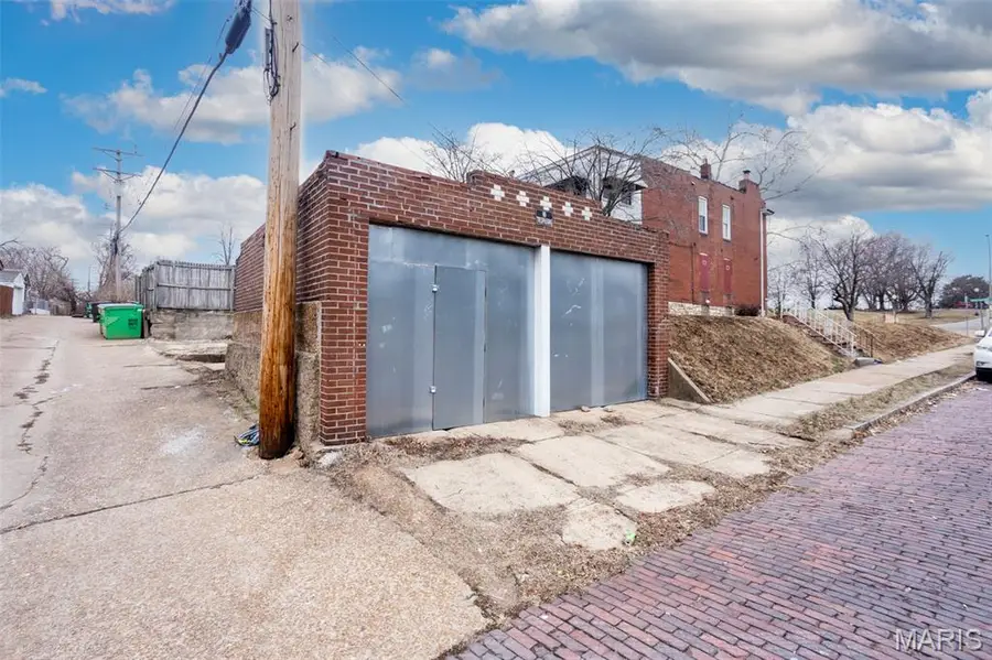 5427 S Broadway, Saint Louis, MO 63111 - #3