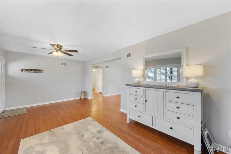 8200 New Hampshire Avenue, Affton, MO 63123 - #2