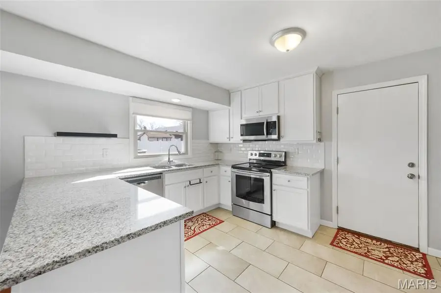 8200 New Hampshire Avenue, Affton, MO 63123 - #3