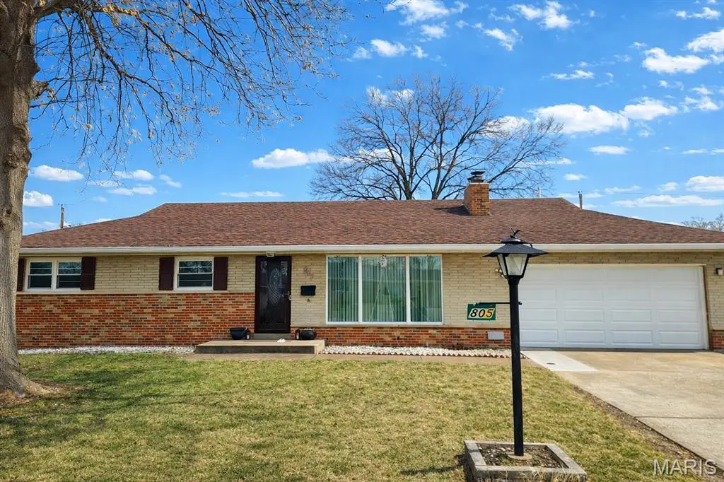 805 Westair Drive, Saint Louis, MO 63125 - #1