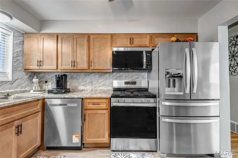 700 N Elizabeth Avenue, Ferguson, MO 63135 - #3