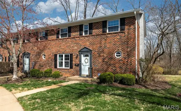 1104 Cantina Drive, Chesterfield, MO 63141