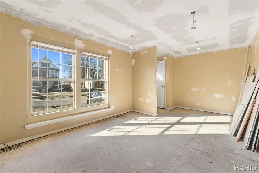 940 Maple Place, Saint Louis, MO 63112 - #3