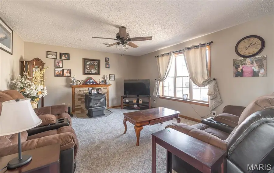 16700 Hardwood Lane, Saint Robert, MO 65584 - #3