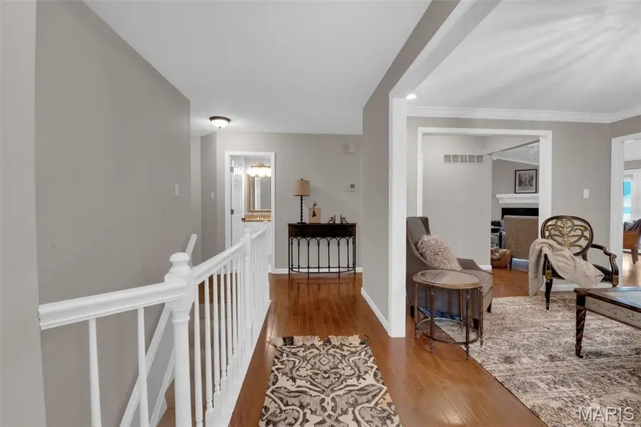 15812 Newton Ridge Drive, Chesterfield, MO 63017 - #2