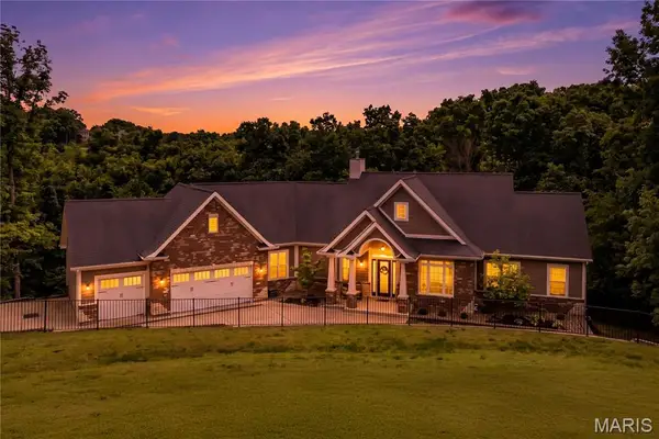 331 Woodlawn Terrace Court, Ballwin, MO 63021