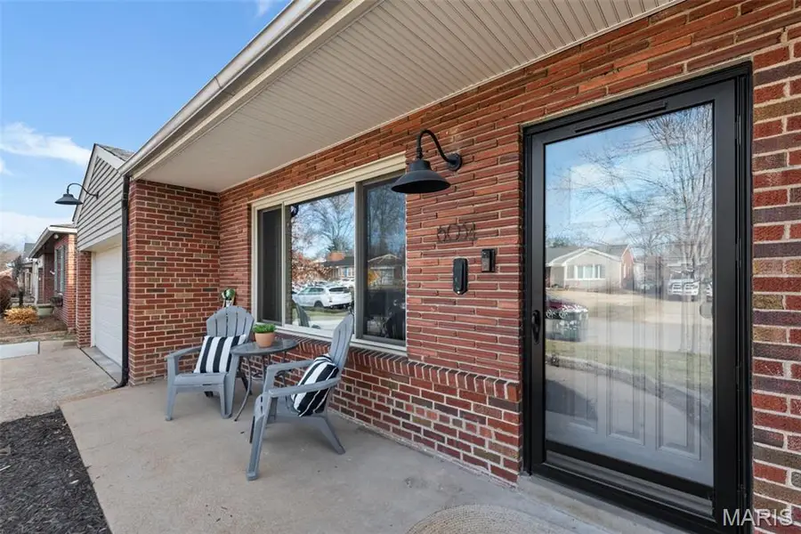 6034 Childress Avenue, Saint Louis, MO 63109 - #2