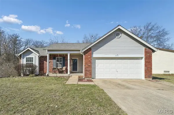 2257 Graystone Drive, St Charles, MO 63303