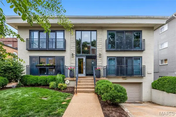 610 Forest Court #1, Clayton, MO 63105