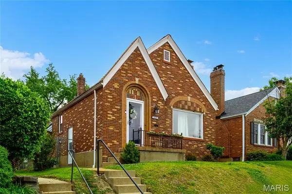 6633 Tholozan Avenue, St Louis, MO 63109
