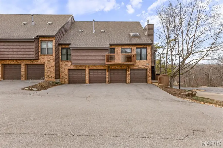 5162 Hollow Wood Court #B, Saint Louis, MO 63128 - #2