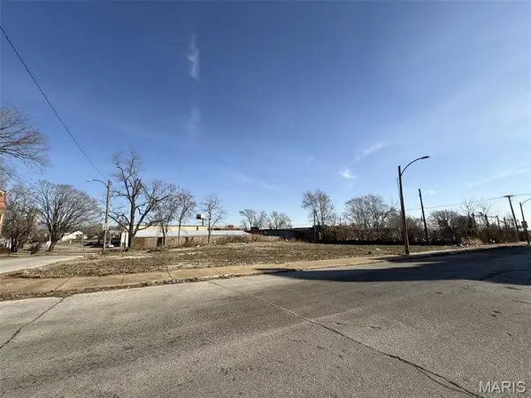 1415 Palm Street, St Louis, MO 63107