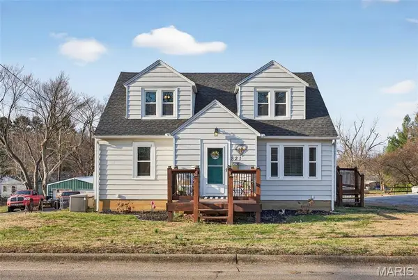 821 Old Cape Road, Jackson, MO 63755