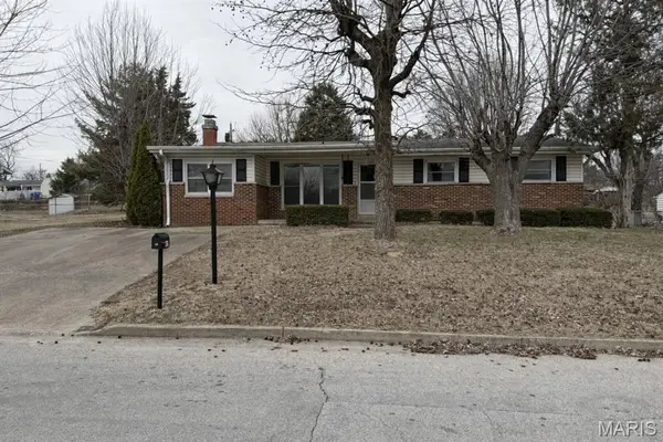 76 Ruth Drive, St Charles, MO 63301