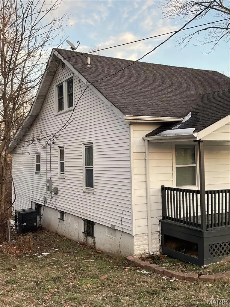 2708 Old Hanley Road, Saint Louis, MO 63114 - #3