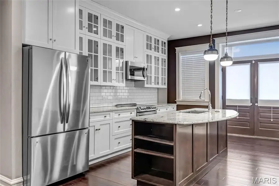 1041-1043 S Taylor Avenue, Saint Louis, MO 63110 - #2