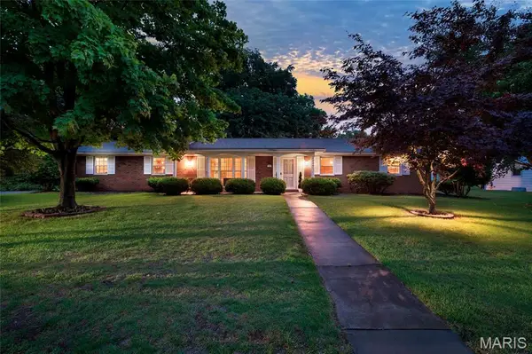 208 Division Drive, Collinsville, IL 62234