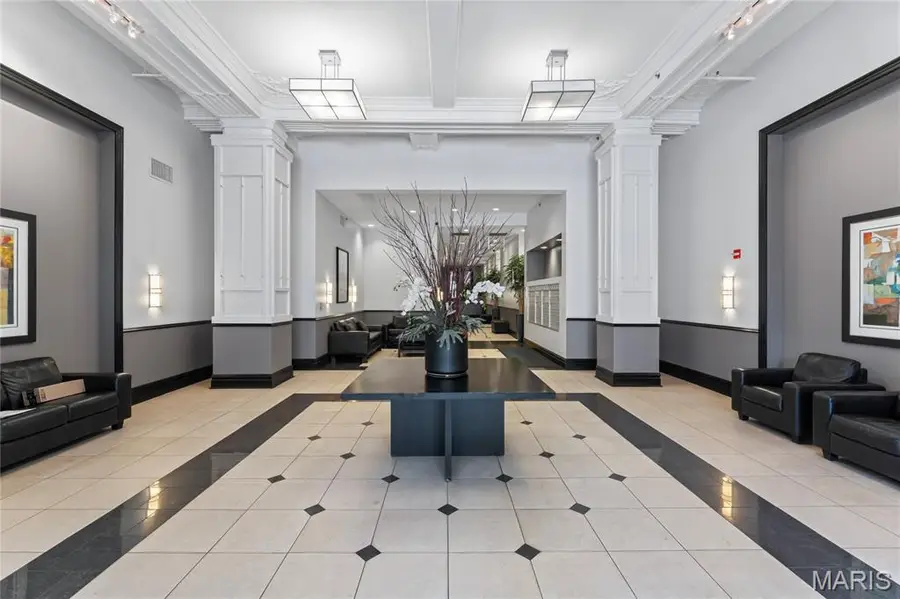 1501 Locust #905, Saint Louis, MO 63103 - #3