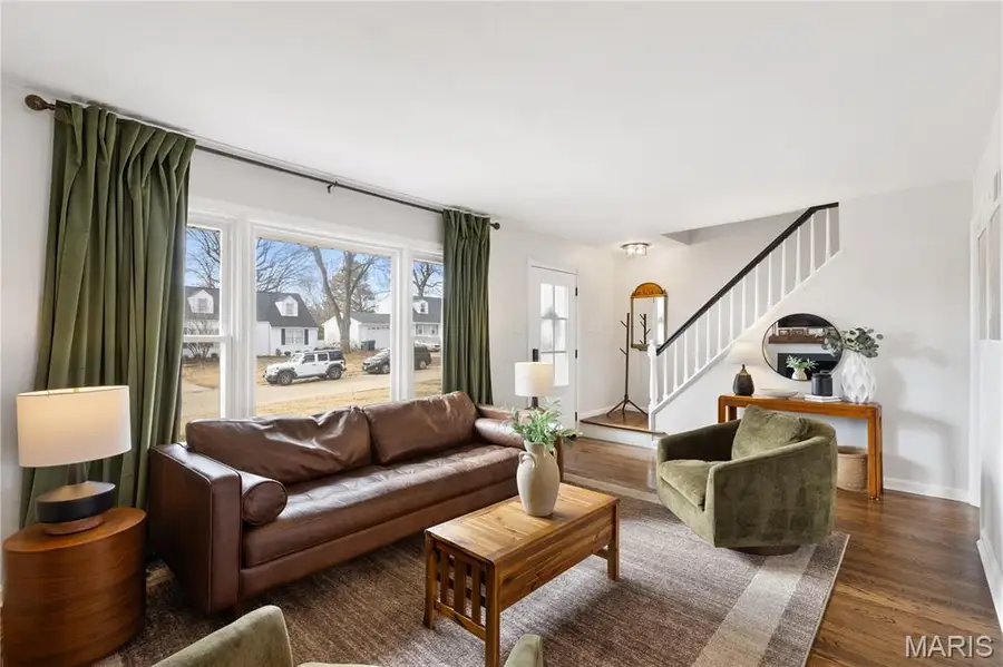 621 Meadowridge Lane, Kirkwood, MO 63122 - #3