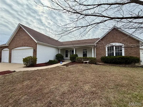 3315 Silvertrail Drive, St Charles, MO 63301