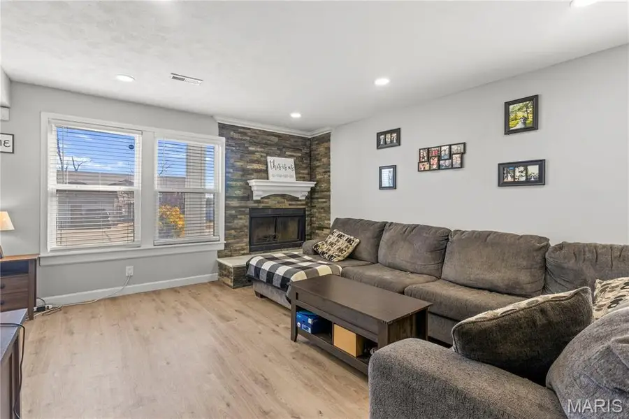 11811 7 Hills Drive, Florissant, MO 63033 - #3