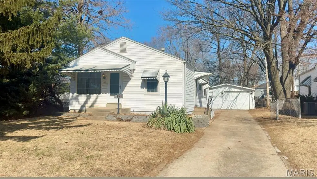 1 Wescott Drive, Florissant, MO 63031 - #1