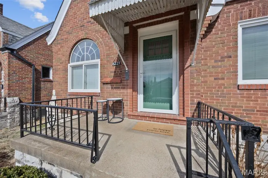 6227 Oleatha Avenue, Saint Louis, MO 63139 - #3