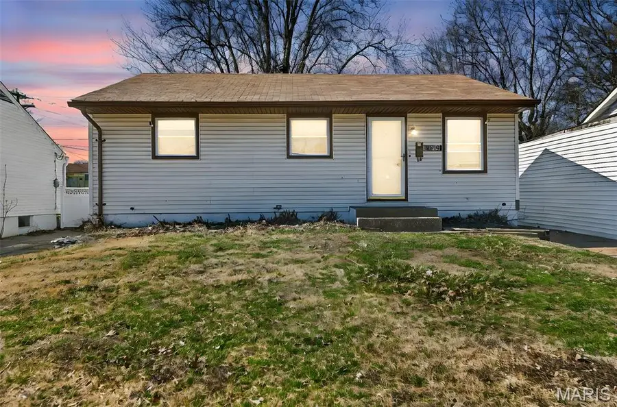 10519 Renfrew Drive, Saint Louis, MO 63137 - #2