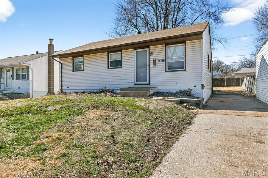 10519 Renfrew Drive, Saint Louis, MO 63137 - #3