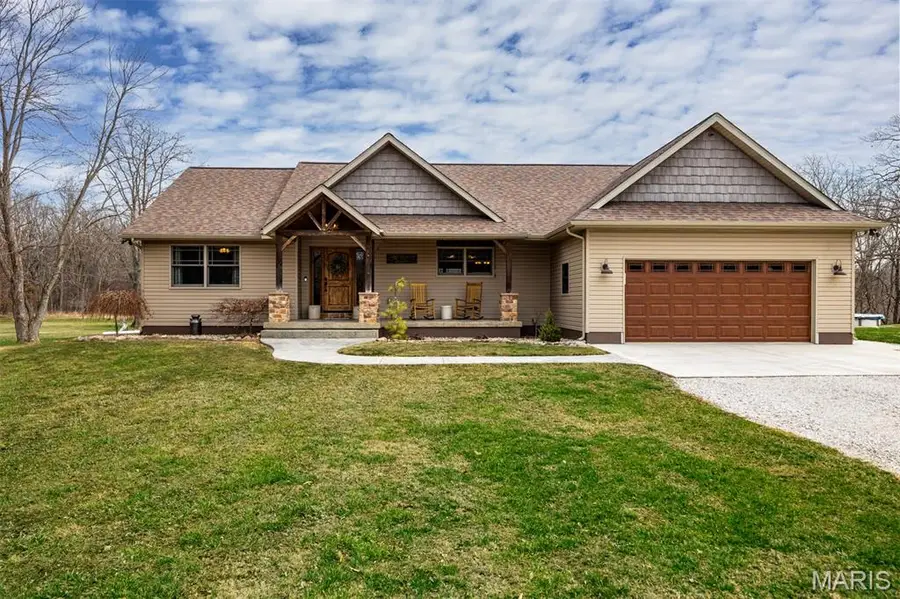 14982 Freemont Road, Carlinville, IL 62626 - #2