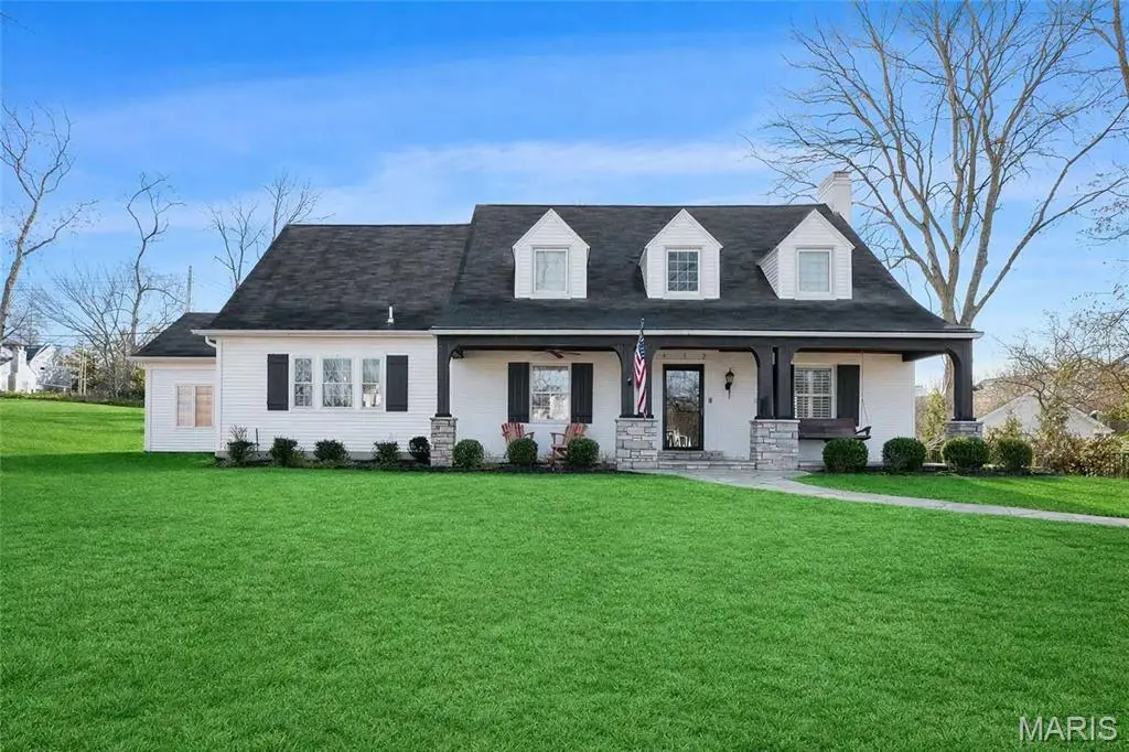 412 Hawbrook Court, Kirkwood, MO 63122 - #1