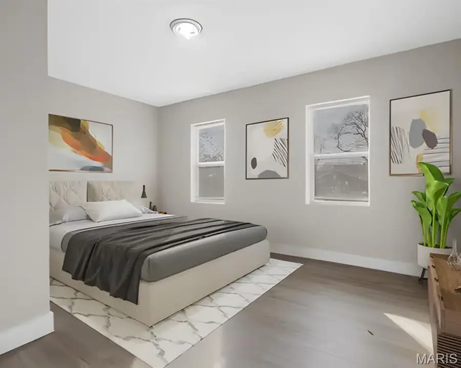 5437 Page Boulevard, Saint Louis, MO 63112 - #3