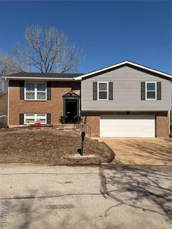 5829 Blackberry Drive, Imperial, MO 63052