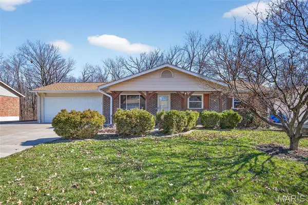 340 Woodbridge Drive, St Charles, MO 63303