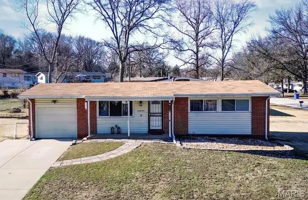 10257 Dacey Drive, St Louis, MO 63136