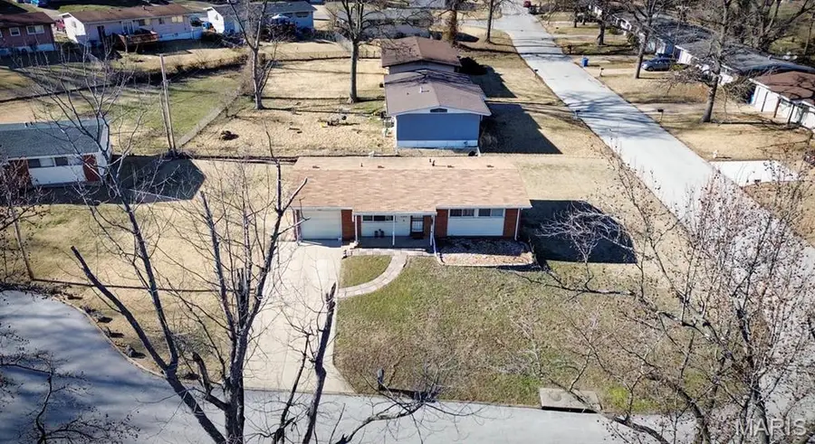 10257 Dacey Drive, Saint Louis, MO 63136 - #3