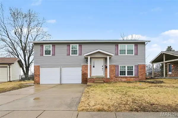 2377 Farflung Drive, Florissant, MO 63031