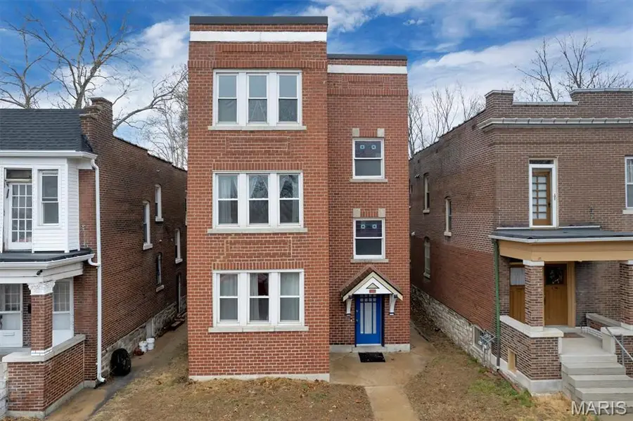 3951 Shaw Boulevard #2, Saint Louis, MO 63110 - #2