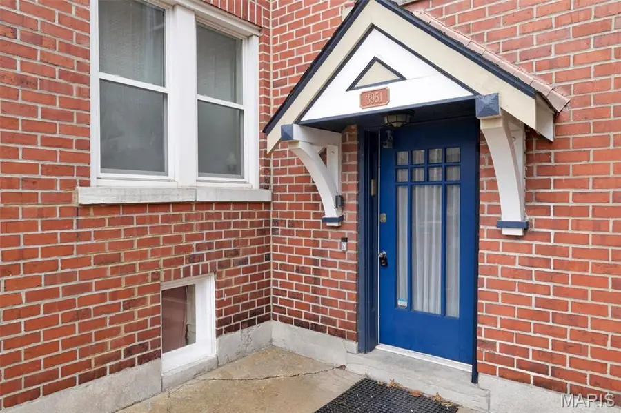 3951 Shaw Boulevard #2, Saint Louis, MO 63110 - #3