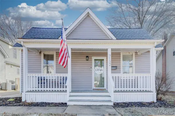 7132 Lindenwood Place, St Louis, MO 63109