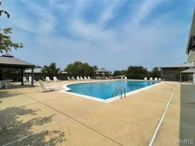 10395 Forest Brook Lane #E, Saint Louis, MO 63146 - #3