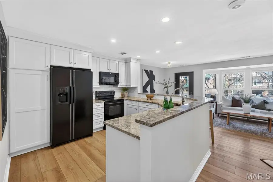 4436 Mcpherson Ave #A, Saint Louis, MO 63108 - #2