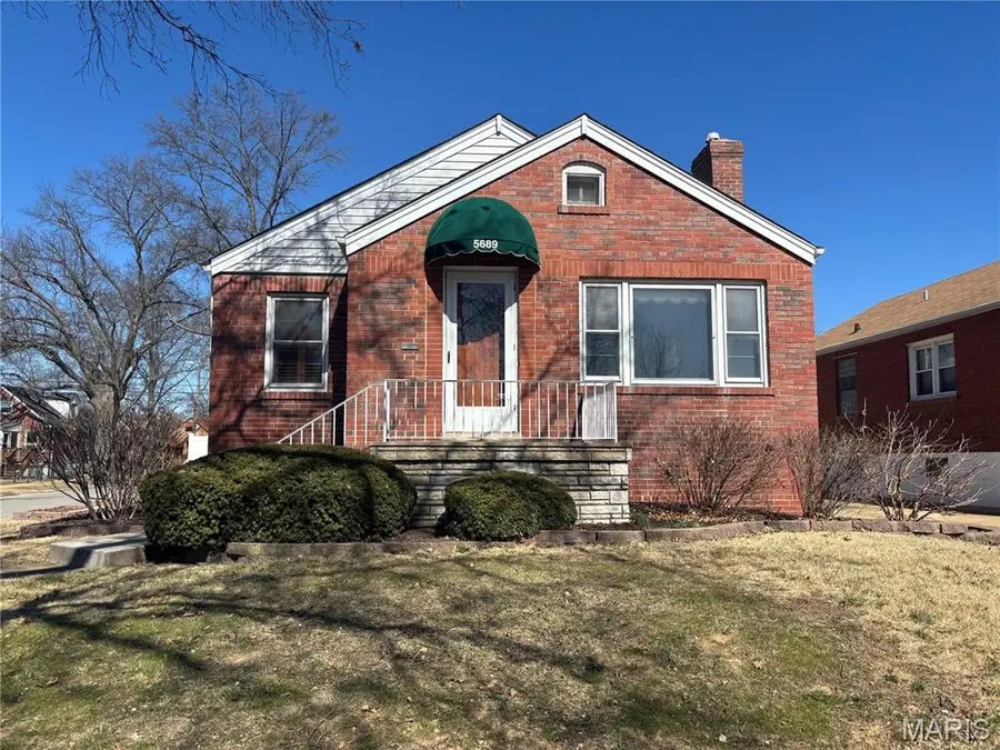 5689 Pernod Avenue, Saint Louis, MO 63139 - #2