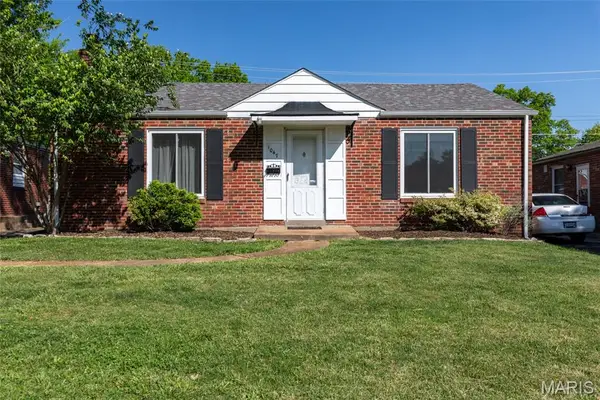 1047 Raisher Drive, St Louis, MO 63130